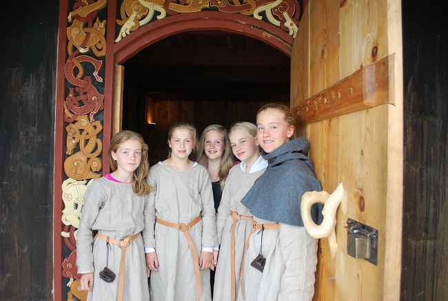 Leirskole_jenter Jenter på leirskole på Stiklestad